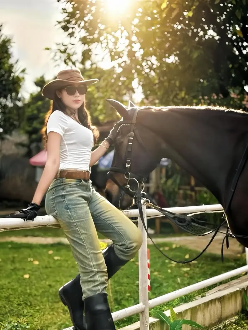 Saiga Stable Gallery